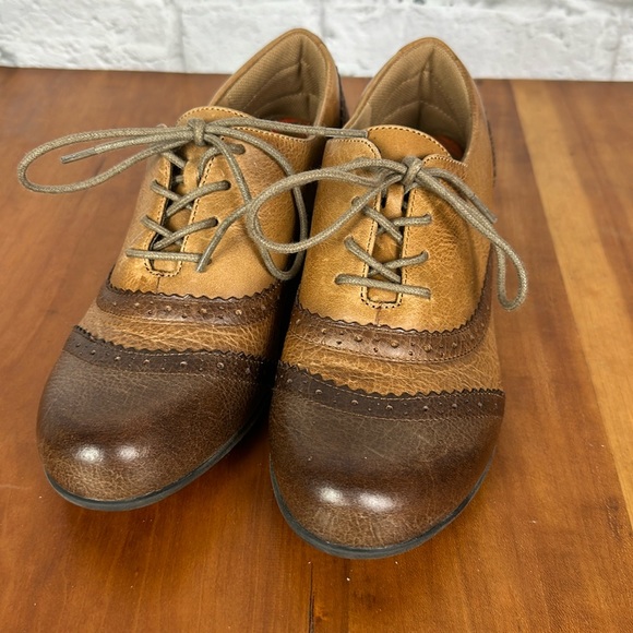 Comfortiva Shoes Comfortiva Reddell Browntan Leather Lace Feminine